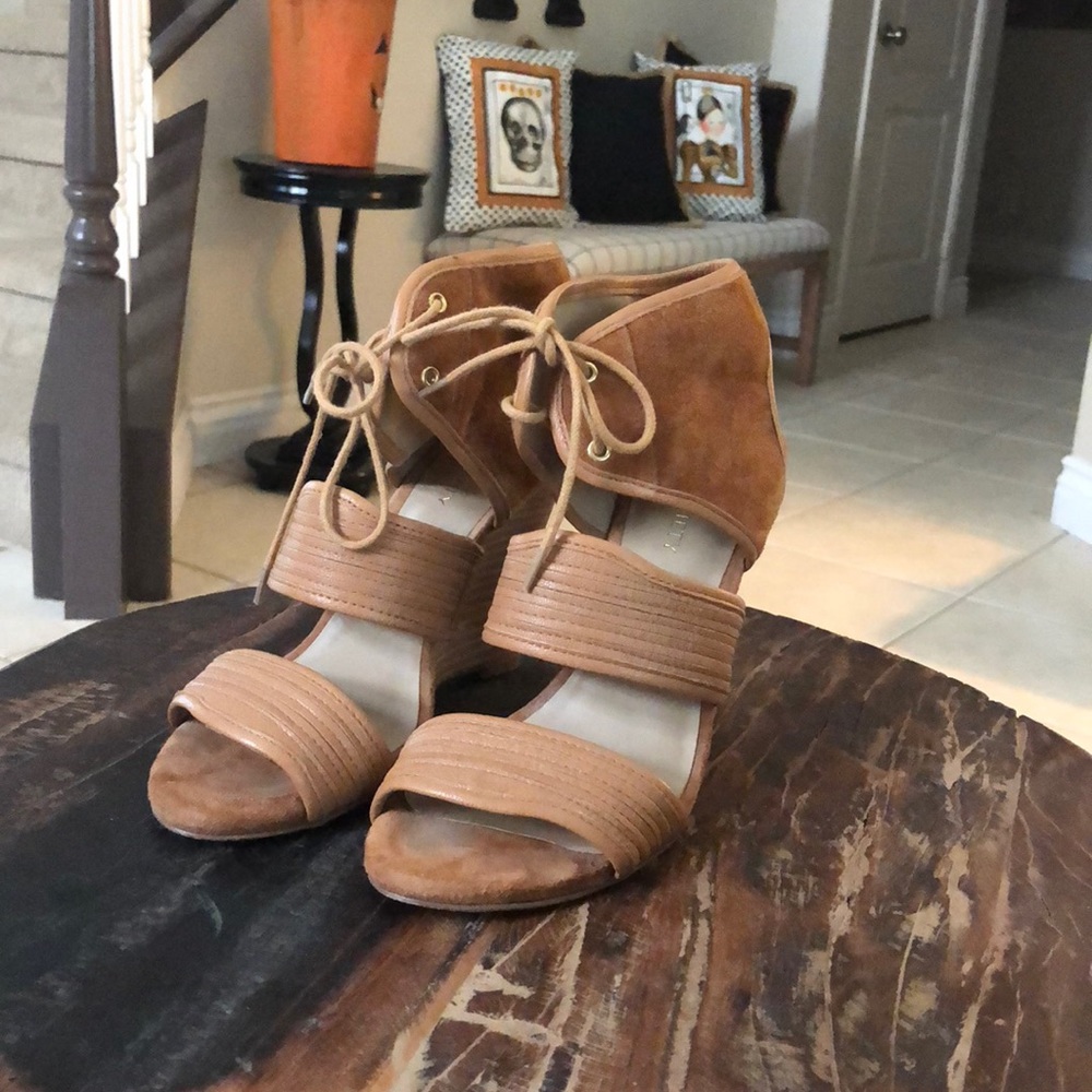 Suede does size 7
